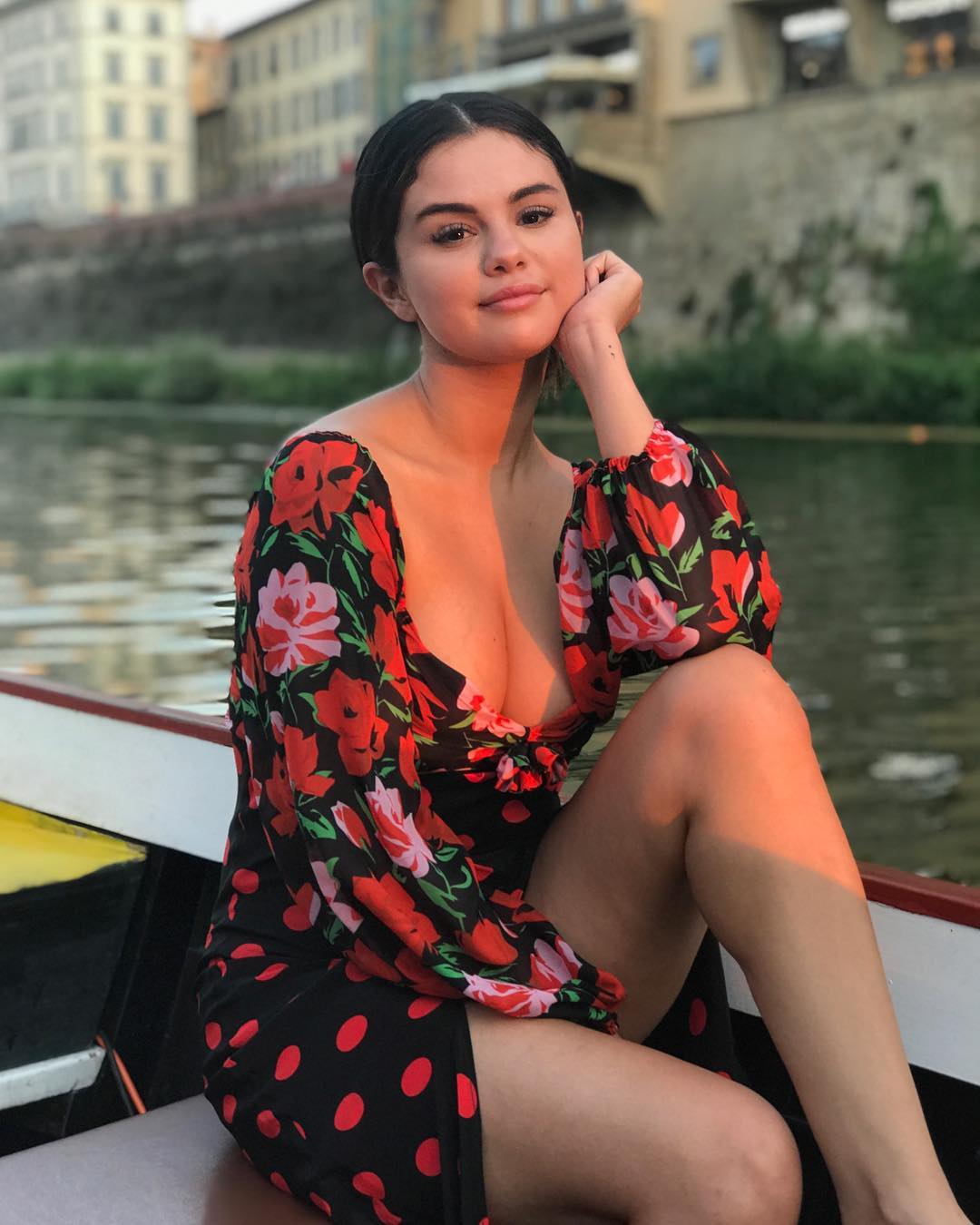 Selena Gomez Looks Drop Dead Gorgeous In Floral Outfits 5
