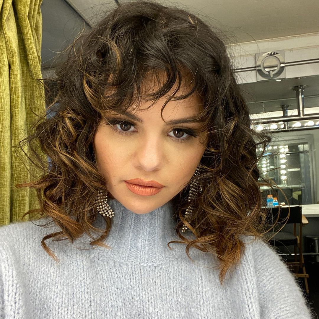 Selena Gomez's Complete Hair Evolution 4