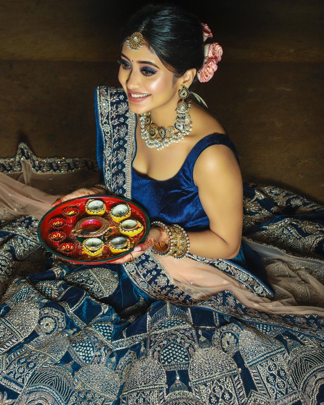 Shivangi Joshi looks like a princess in a lehenga, fans love it 2