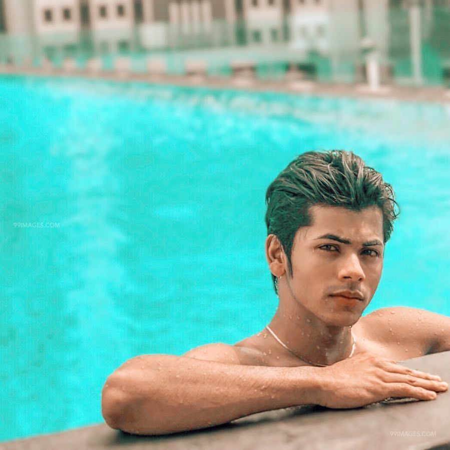 Siddharth Nigam, Faisu And Awez Darbar's Summer Vacation Pictures Go VIRAL 2