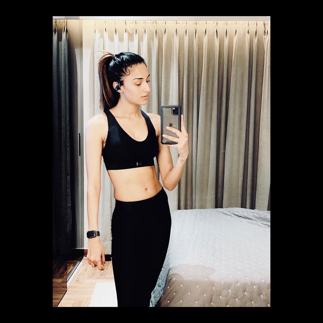 Style Your Sports Bra For A Stunning Chic Look Like Hina Khan, Erica Fernandes, And Nia Sharma 1