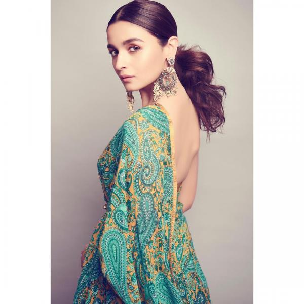 5 Times Alia Bhatt Looked Drop-Dead Gorgeous in Backless Outfits