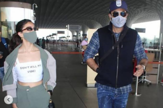 Goa Calling: Ranbir Kapoor & Alia Bhatt spotted together at Mumbai airport, fans love it
