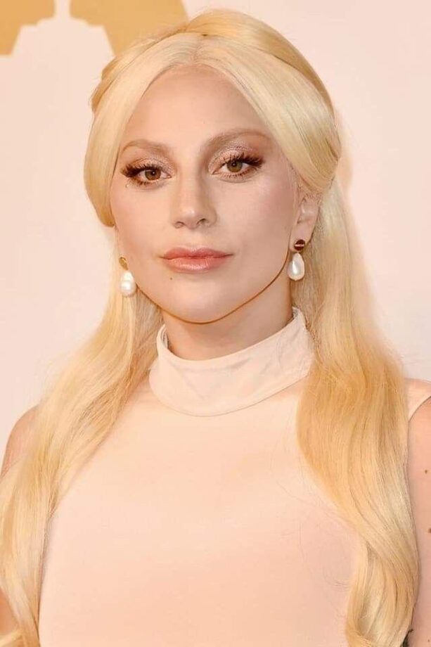 Have A Look At Lady Gaga Hottest Hair Styles That You Wish You Had - 1