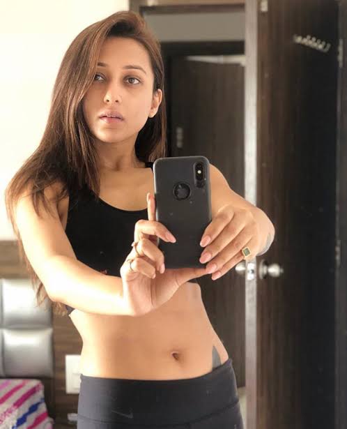 Hottest pictures of Bengali superstar Mimi Chakraborty 1