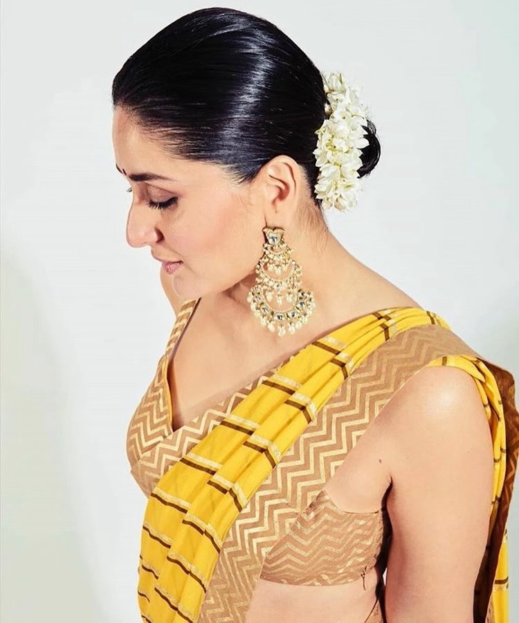 Kareena Kapoor, Aishwarya Rai Bachchan, and Bipasha Basu: Hottest Actresses In Yellow Saree - 0