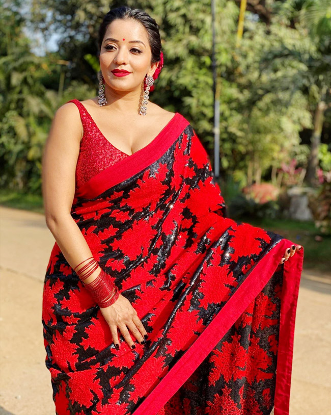 Easy Going And Comfortable Ethnic Looks Of Monalisa Is All You Need To Copy This Season - 6