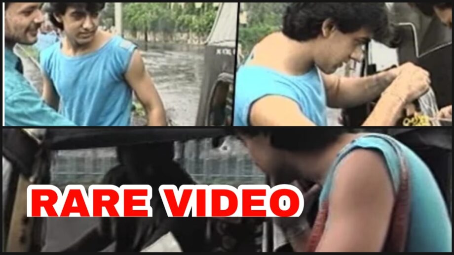 RARE VIDEO: When Aamir Khan requested an autorickshaw driver to put Qayamat Se Qayamat Tak poster in it