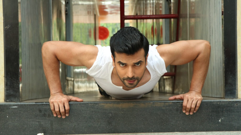 Read to know about Kundali Bhagya actor Manit Joura's fitness secret