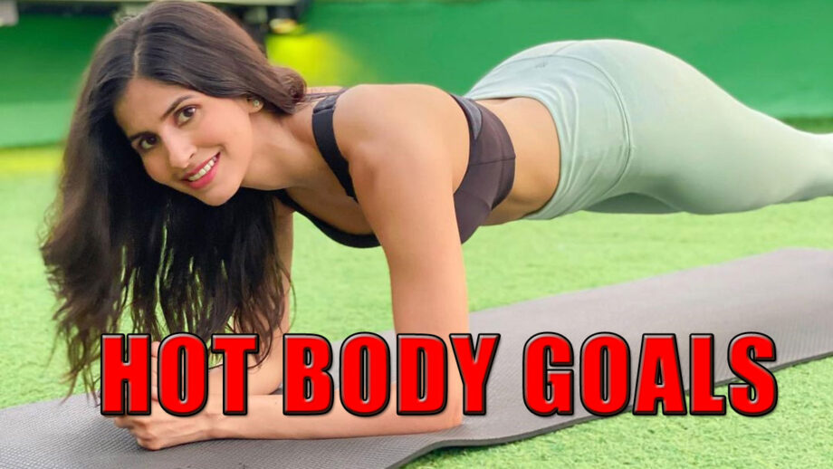 Sakshi Malik Sets Perfect Hot Body Goals: Watch Her Pics Here