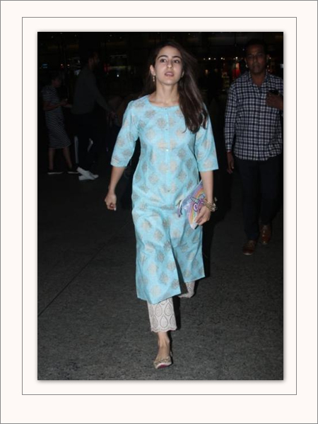 Sara Ali Khan's Love for Kurta Is Unconditional and We Have Enough Proof About It