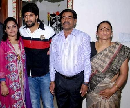Vijay Deverakonda, Yash, Suriya: Real Life Family Details 2