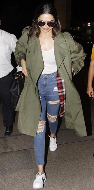 5 Times Deepika Padukone Approved That Trench Coat Fashion Is Perfect For Winter - 1