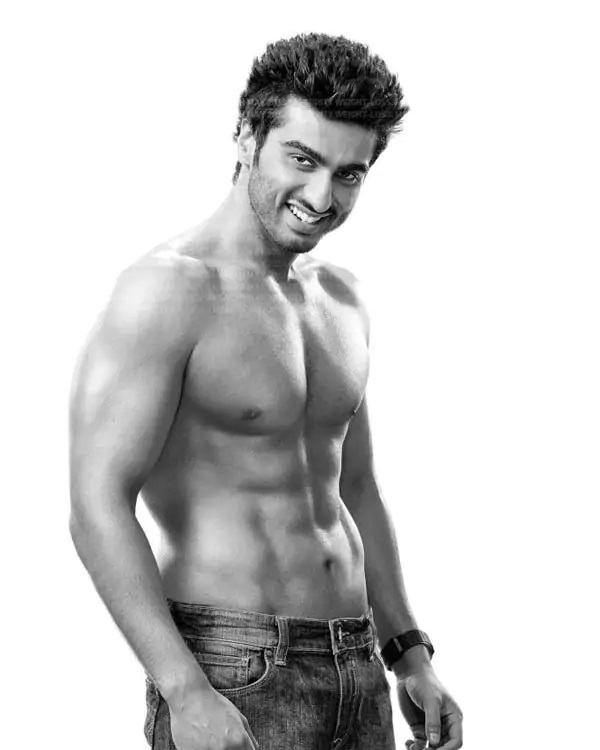 Arjun Kapoor VS Ayushmann Khurrana Vs Tiger Shroff: The Hottest Bare Body Looks