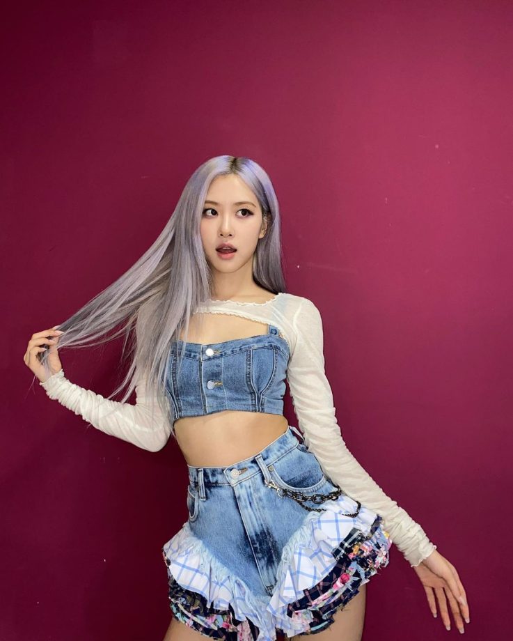 Denims To Powersuits: Blackpink's Rose Doesn't Miss On Impressing In Any Outfits 820906