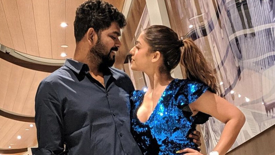 Lovey Dovey: Nayanthara &amp; Vignesh Shivan get cosy &amp; romantic in public, netizens go all aww | IWMBuzz