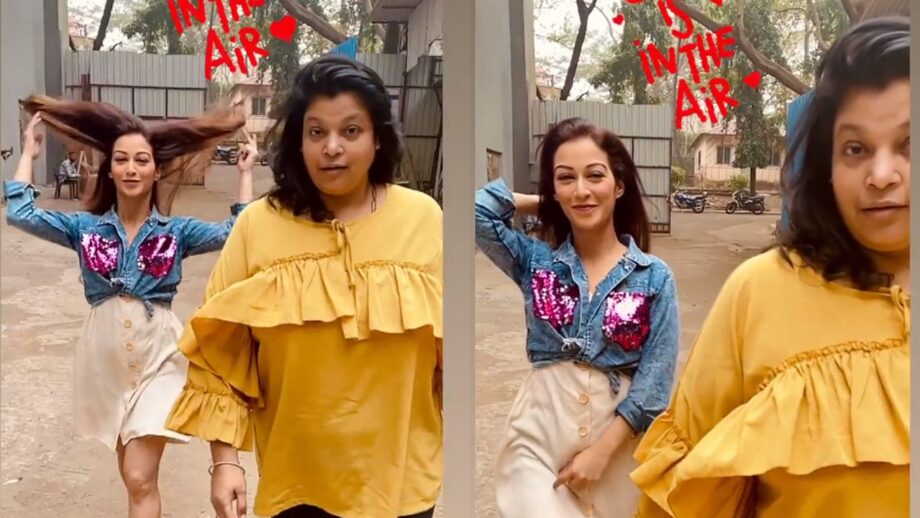 Unseen ramp walk video of TMKOC divas Sunayana Fozdar aka Anjali Bhabhi and Ambika Ranjankar aka Komal Bhabhi goes viral