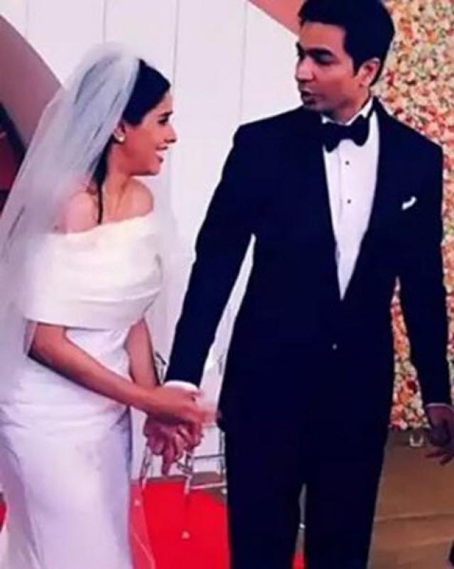 Few Lovely Moments From Asin Thottumkal's Wedding Looks 837990