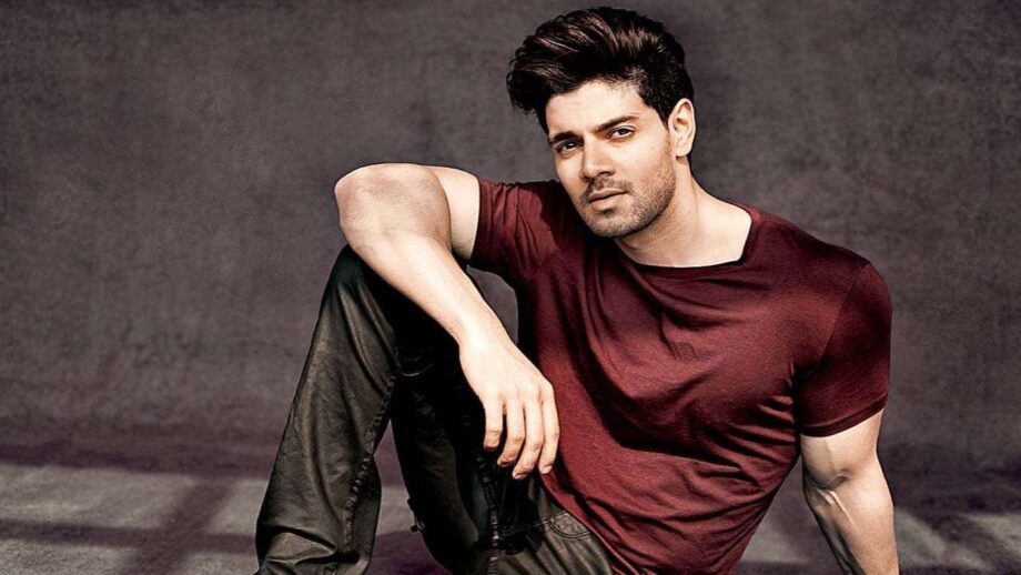 Isabelle is an absolutely hassle-free co-star: Sooraj Pancholi