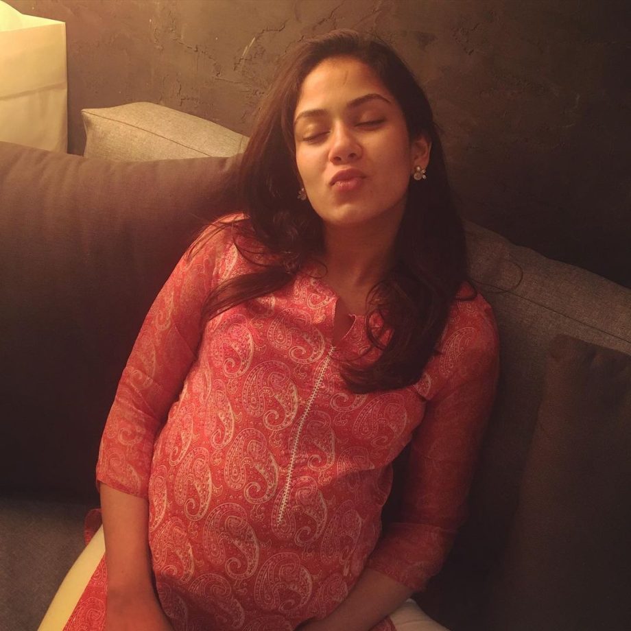 Lisa Haydon, Amrita Rao To Anushka Sharma: Most Scintillating Attires Worn During Their Pregnancy Times 822021