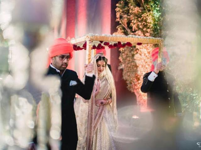 Asin Thottumkal's Wedding Looks 821978
