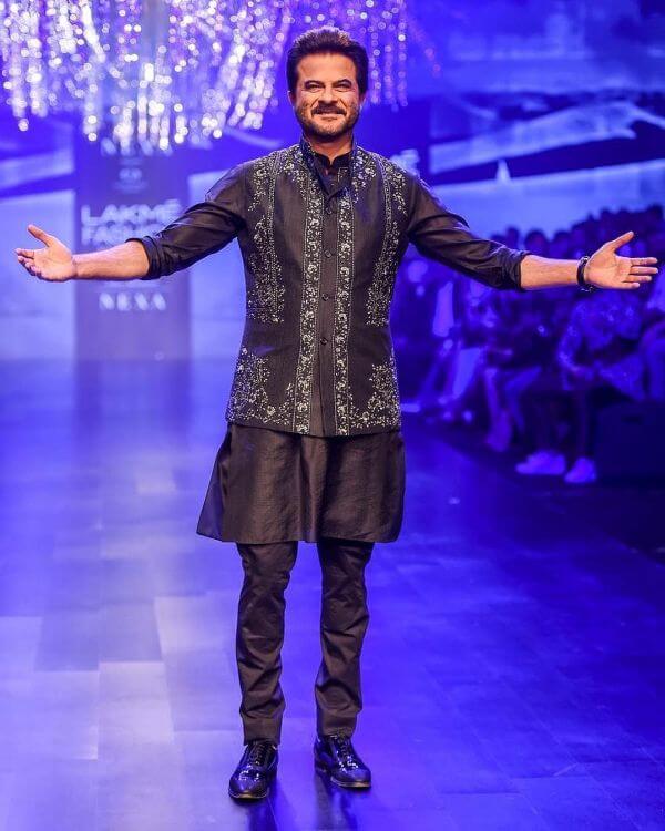 Bollywood's Young-Looking Actor Anil Kapoor Rocks The Ethnic Wear Perfectly, Have A Look - 4