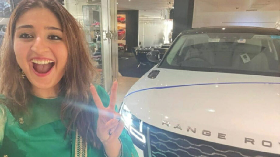 Dhvani Bhanushali buys a new car, fans can't keep calm 352105