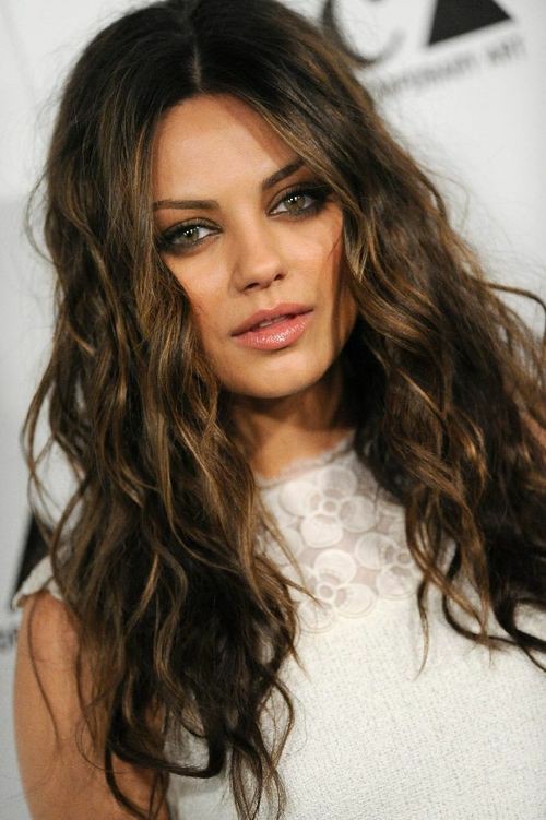 3 Best Open Hair Looks Of Mila Kunis That Has Won Our Hearts - 1