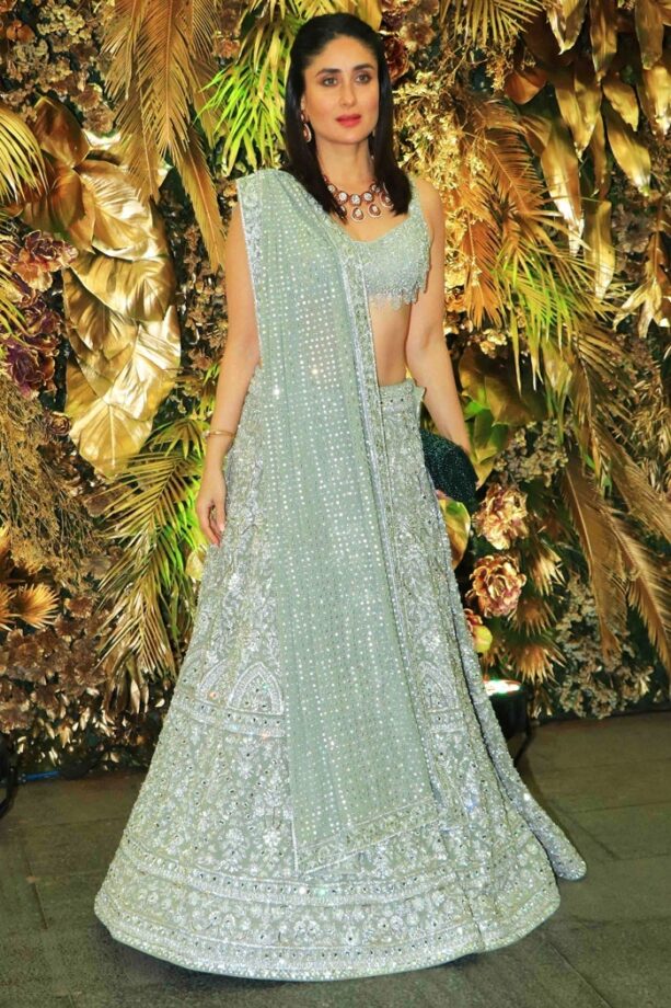 3 Times When 'Bebo' Kareena Kapoor Stunned Netizens By Her Super Stunning Looks In Embellished Lehenga - 0