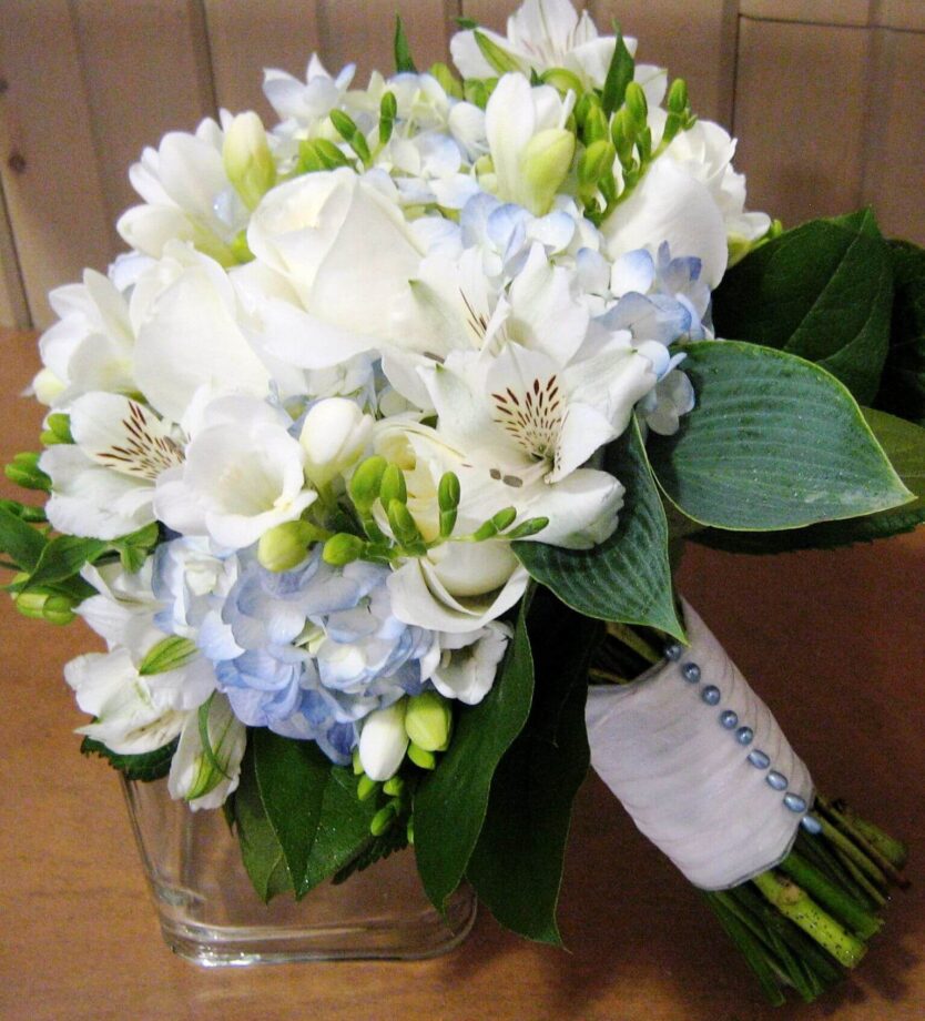 4 Types Of Beautiful Flowers By Which You Can Surprise Your Wife 766841