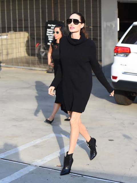 Angelina Jolie Vs Jennifer Aniston: Hollywood Diva Whose Street Fashion ...