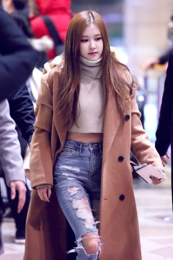 Chic And Statement Style Of Blackpink Rose Leaves Us Awestruck every time, See Pics - 2