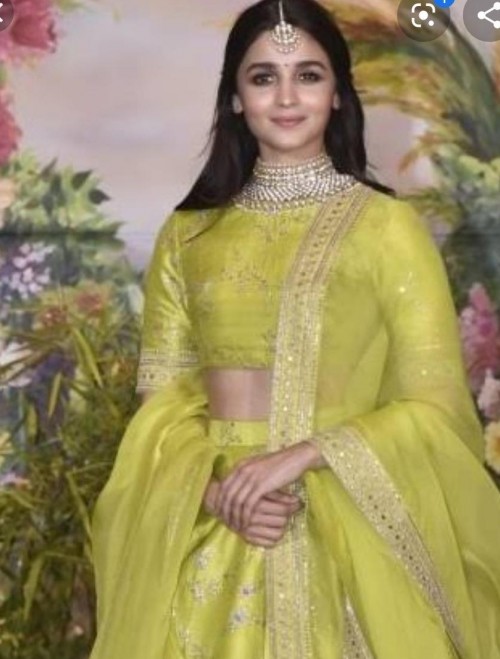 Lessons From Bollywood Divas From Athiya Shetty To Sanjana Sanghi For Lehenga Style For Summer Weddings 852367