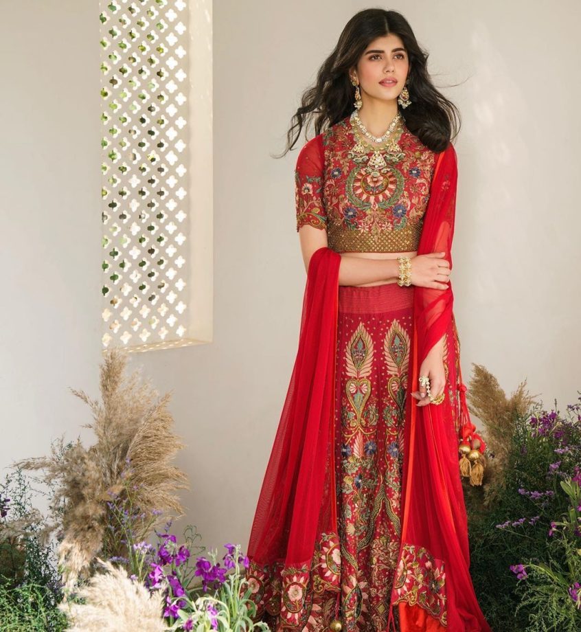 Lessons From Bollywood Divas From Athiya Shetty To Sanjana Sanghi For Lehenga Style For Summer Weddings 852368