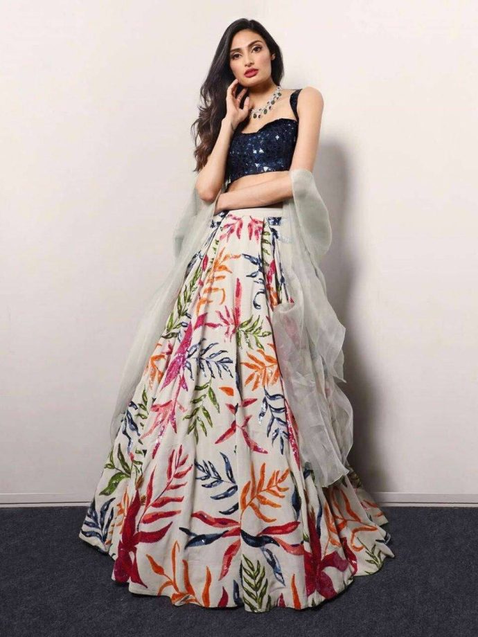 Lessons From Bollywood Divas From Athiya Shetty To Sanjana Sanghi For Lehenga Style For Summer Weddings 852370