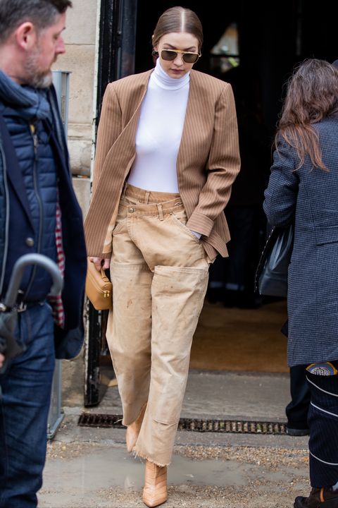 These Looks Of Gigi Hadid In Beige Will Take Your Heart By Storm 767353