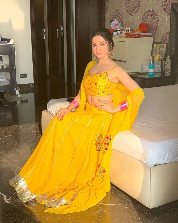 Time Back When Divya Khosla Kumar Shined Brighter In Yellow Outfits - 3