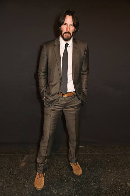 Want To Look Dashing? Make Impact With These Keanu Reeves Suit Looks ...