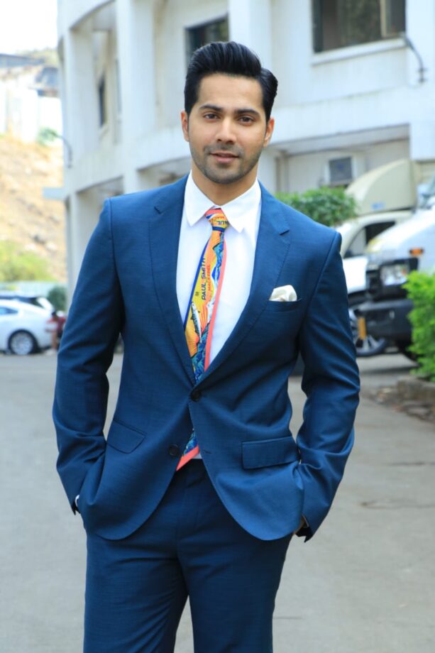 Which Suit Looks Of Varun Dhawan Are Your Favourite? - 3