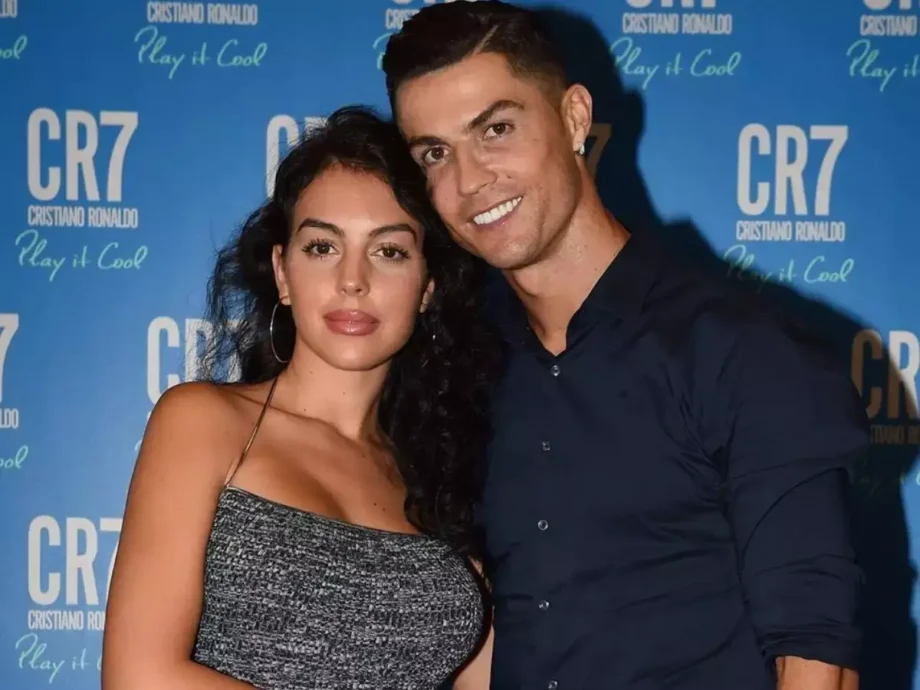 Wow: Christiano Ronaldo And His Wife Both Look Amazing Together In This Picture, See Them 766990