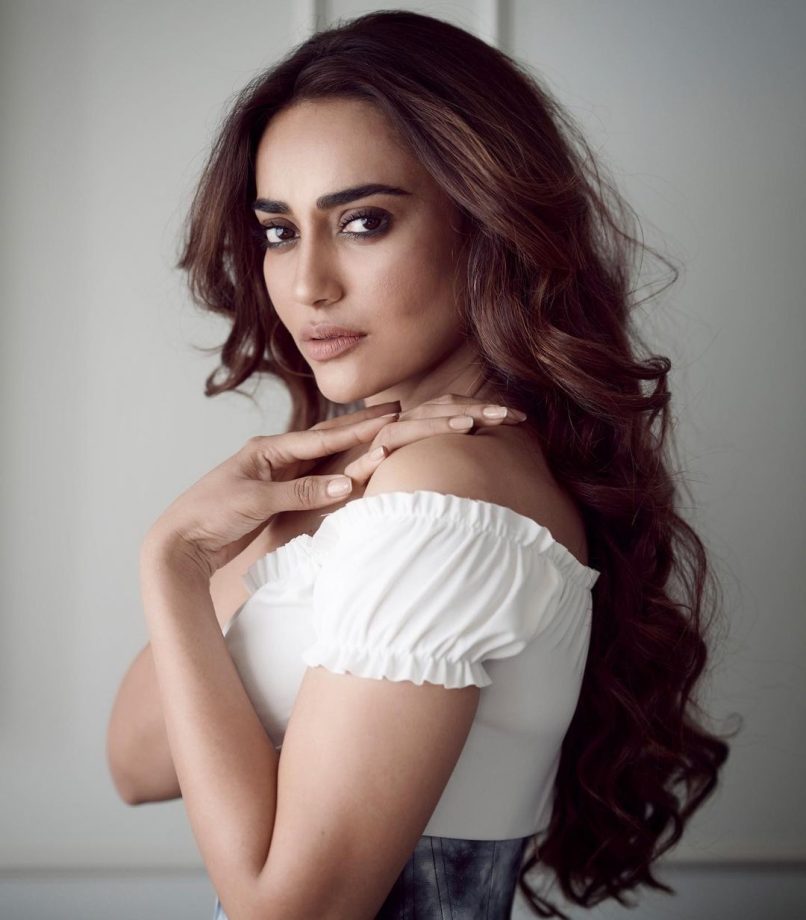 5 times Surbhi Jyoti and Shraddha Arya made us skip a heartbeat with their remarkable off-shoulder outfits 836802