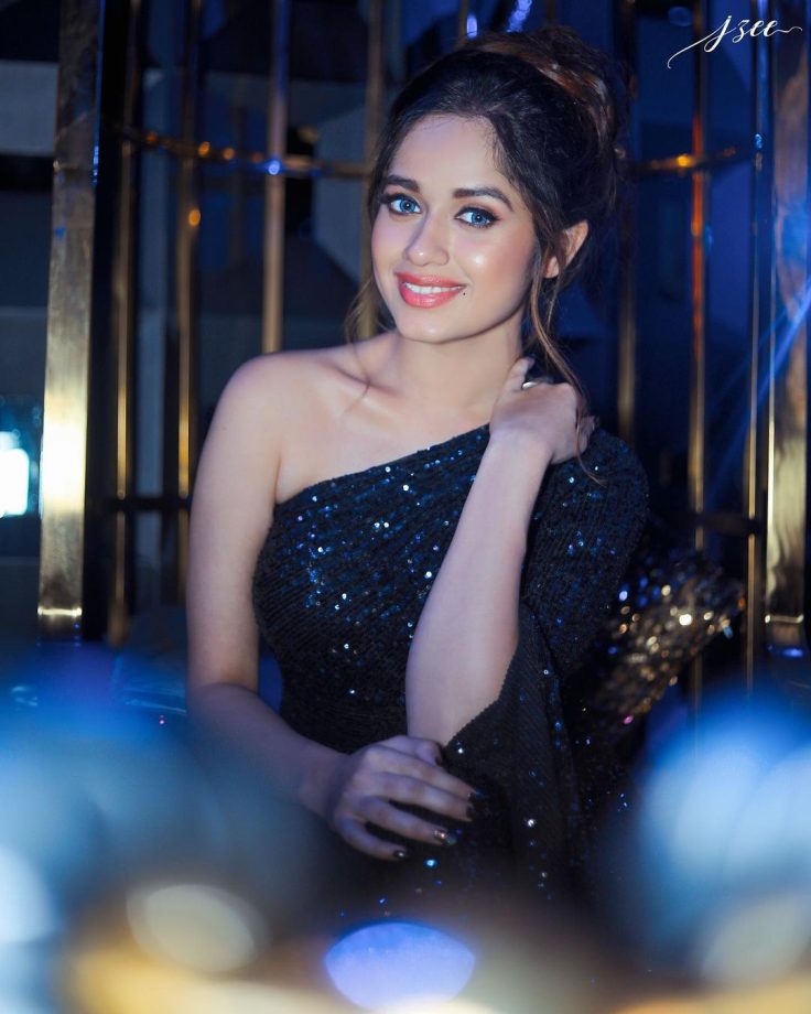 Hotness Alert: This Look Of Jannat Zubair And Arishfa Khan In A Sequin Outfit Will Blow Your Mind 836613