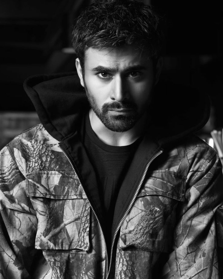 Pearl V Puri Looks Dashing In Jackets, See Here 821537
