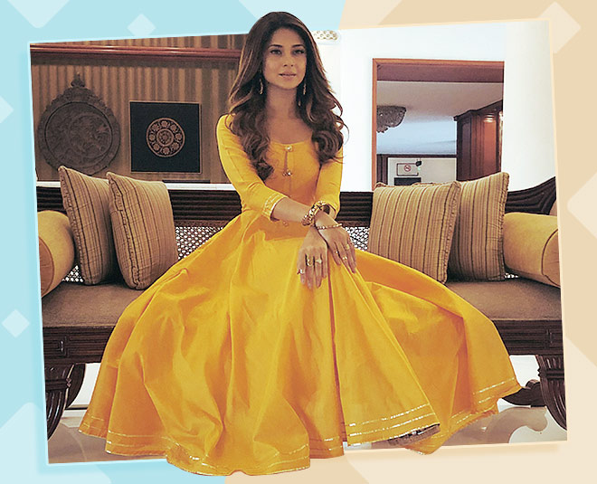 Be Fashion BFF With Jennifer Winget: Exclusive Fashion Looks To Steal From Her 854532