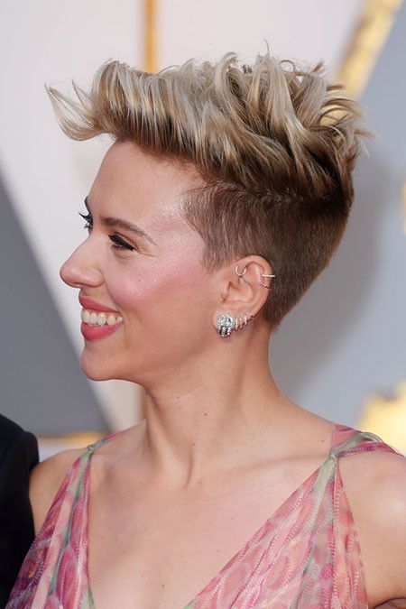 From Pixie To Ponytails: Scarlett Johansson's Experiment With Haircuts |  IWMBuzz