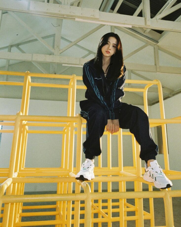 Blackpink Approved Ways To Slay The Tracksuit Look In Full Glam - 4