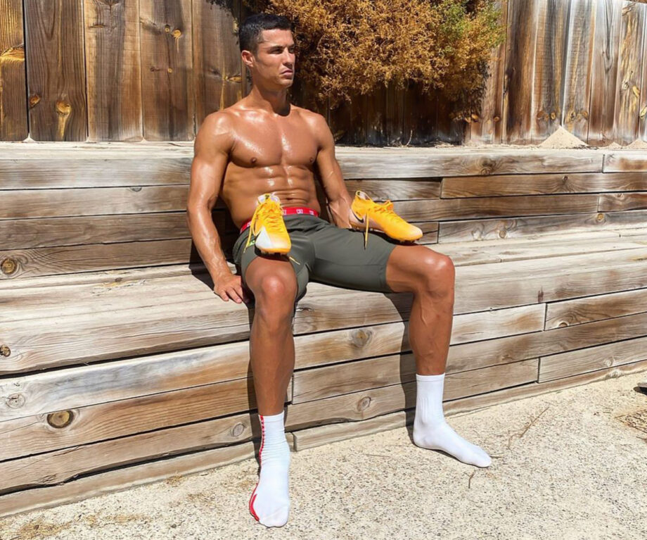 Cristiano Ronaldo Is The Attractive Man Alive: We Swear By This Style 793623
