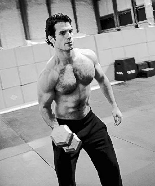 https://www.iwmbuzz.com/wp-content/uploads/2021/07/dear-fitness-lovers-henry-cavill-is-setting-some-major-fitspiration-go-watch-it-asap-3.jpg