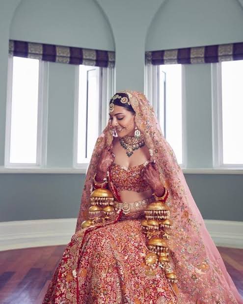 Netflix to stream Nayanthara-Vignesh Shivan's wedding documentary - News -  IndiaGlitz.com