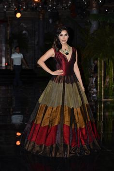 Take Fashion Cues From Manish Malhotra To Tarun Tahiliani To Slay Your Look 766349